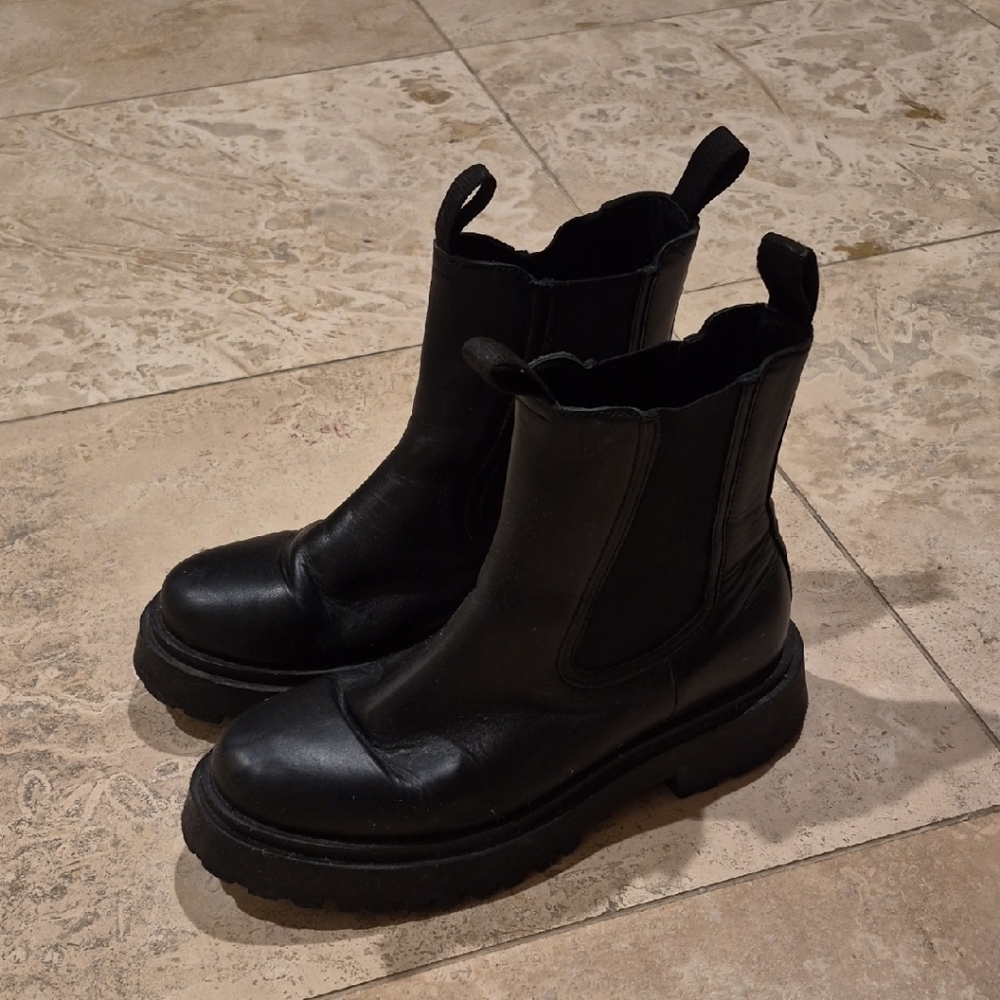 Thursday Legend Black Leather Boots - Picture 4 of 10